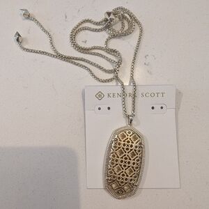 Kendra Scott necklace